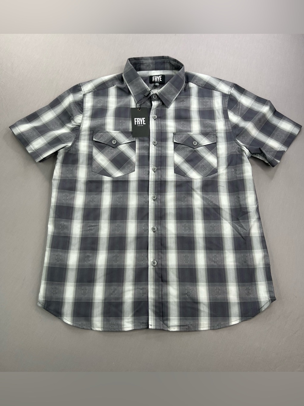 FRYE MENS SHORT SLEEVE DOBBY PLAID CASUAL BUTTON UP SHIRT